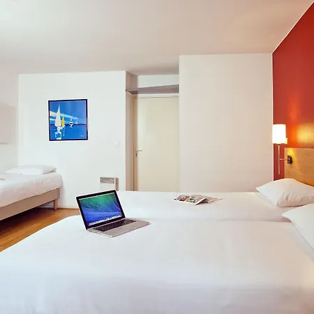 Sejours & Affaires Saxe-gambetta 2* Lyon