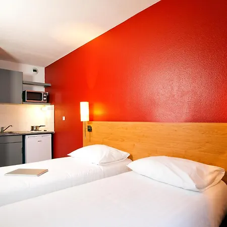 Sejours & Affaires Saxe-gambetta 3*