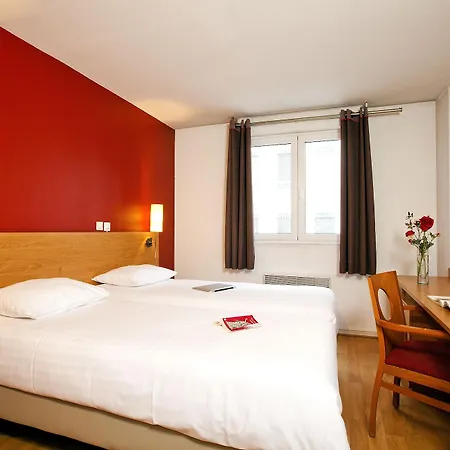 Sejours & Affaires Saxe-gambetta 2* Lyon